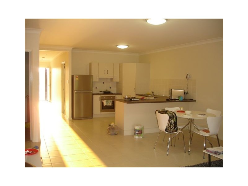 952 Yaamba Road, Parkhurst QLD 4702