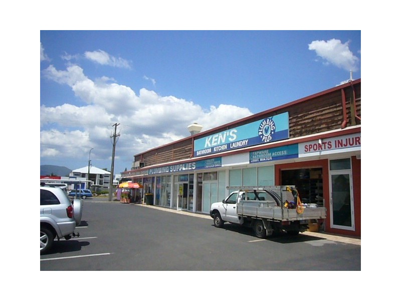 2/122 George, Rockhampton QLD 4700