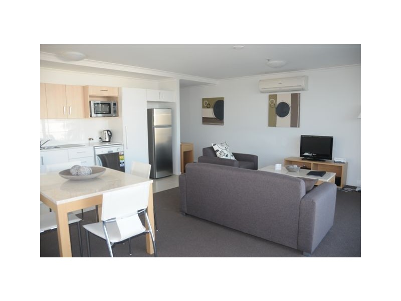 207/102-108 Victoria Parade, Rockhampton QLD 4700