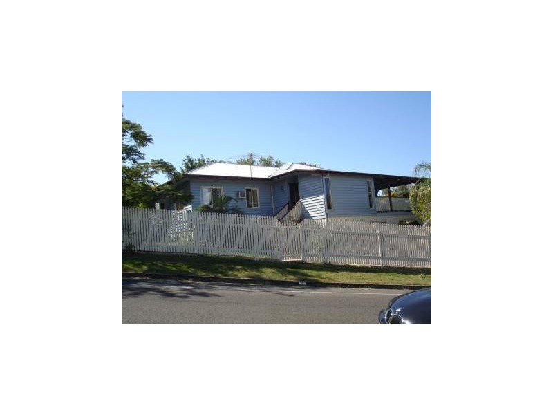 2 Bowen Terrace, The Range QLD 4700