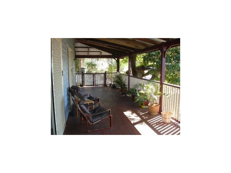 2 Bowen Terrace, The Range QLD 4700