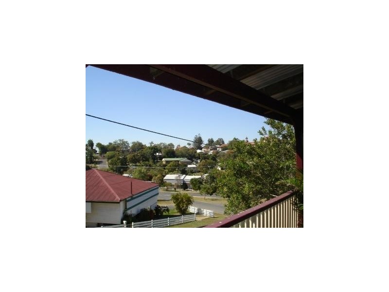 2 Bowen Terrace, The Range QLD 4700