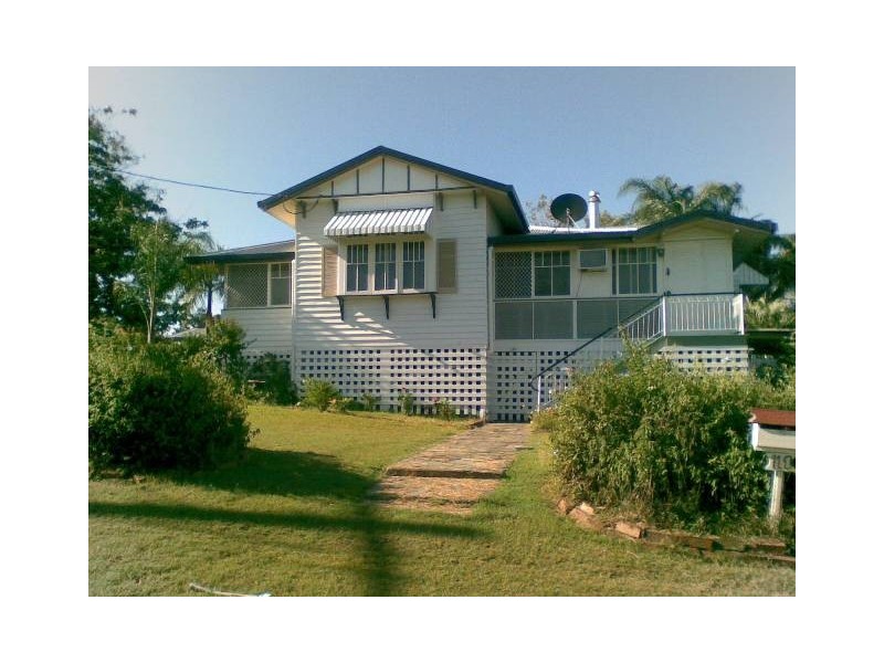 110 Caroline Street, Rockhampton QLD 4700