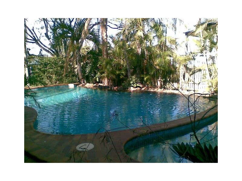 110 Caroline Street, Rockhampton QLD 4700