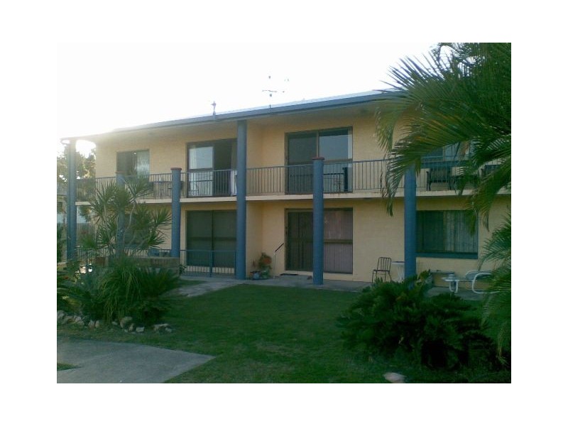 4/44 Haynes Street, Park Avenue QLD 4701