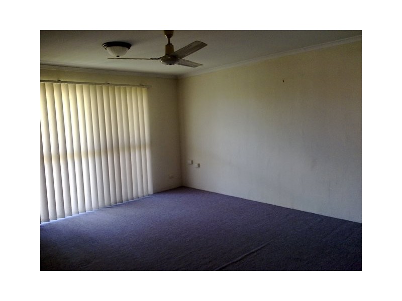 4/44 Haynes Street, Park Avenue QLD 4701