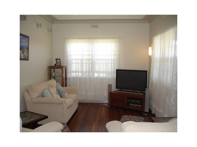 2 Dagmar Street, Rockhampton QLD 4700