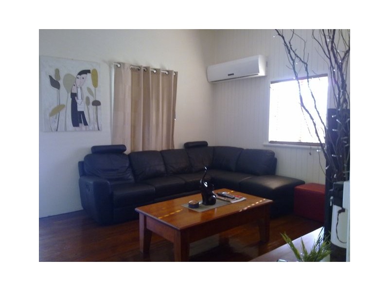 4 McKelligett Street, Wandal QLD 4700