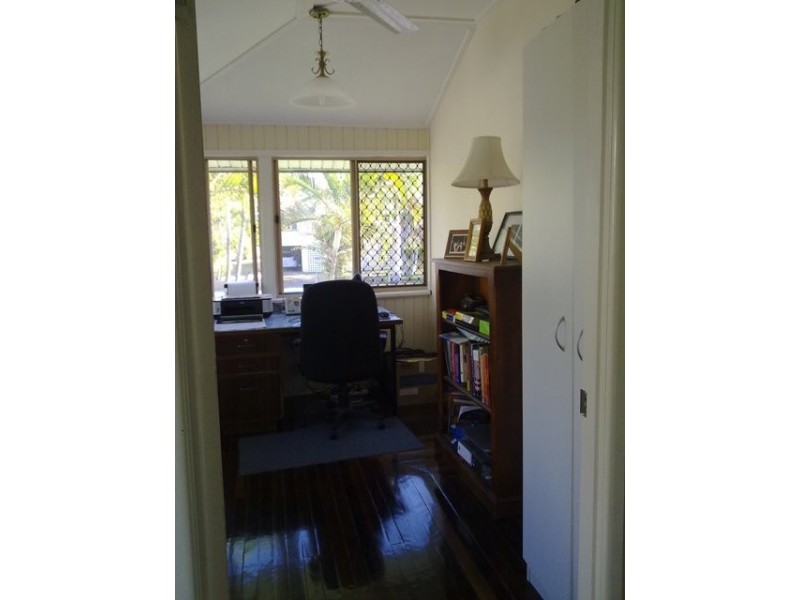 4 McKelligett Street, Wandal QLD 4700
