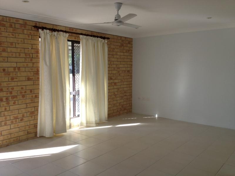 1 Lawrence Crescent, Gracemere QLD 4702