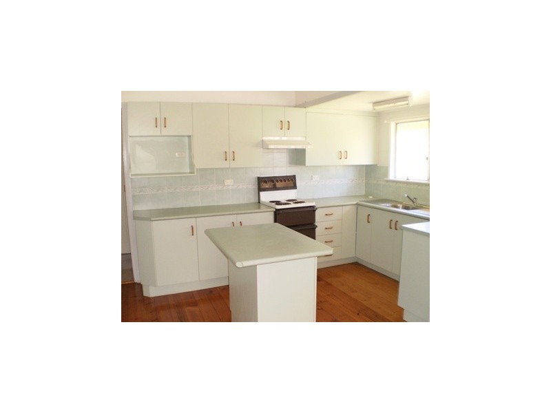 4 Curtis Street, Rockhampton QLD 4700