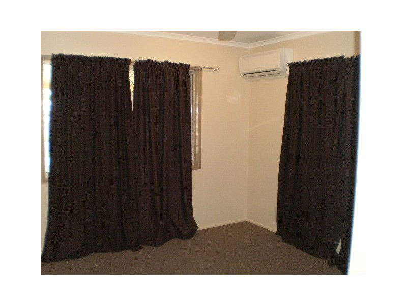 1/380 Duthie Avenue, Frenchville QLD 4701