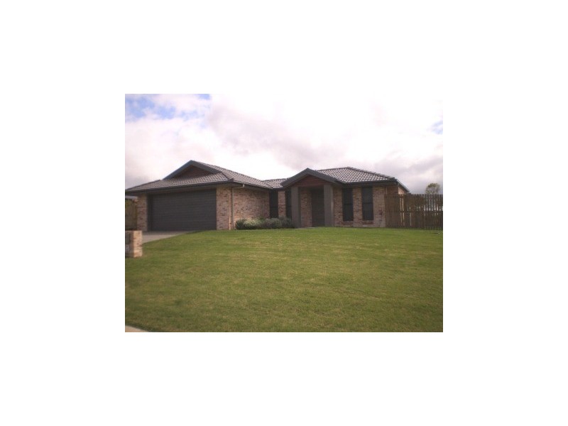 10 Cunningham Court, Gracemere QLD 4702