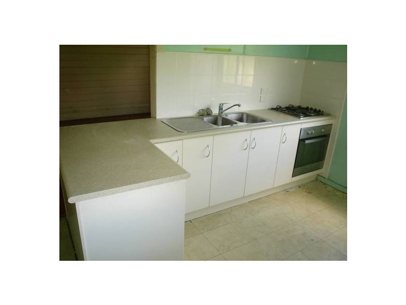 18 Arnold Street, Rockhampton QLD 4700