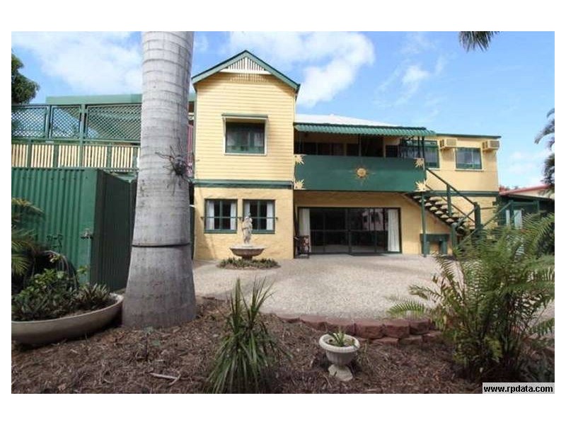 2/40 Brown Street, Berserker QLD 4701