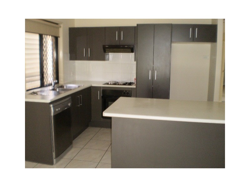 37 McKelligett Street, Rockhampton QLD 4700