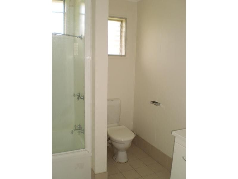 2/11 Sheehan Street, Rockhampton QLD 4700