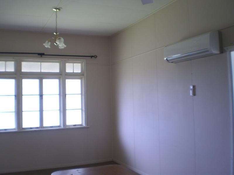 77 Cambridge Street, Rockhampton QLD 4700