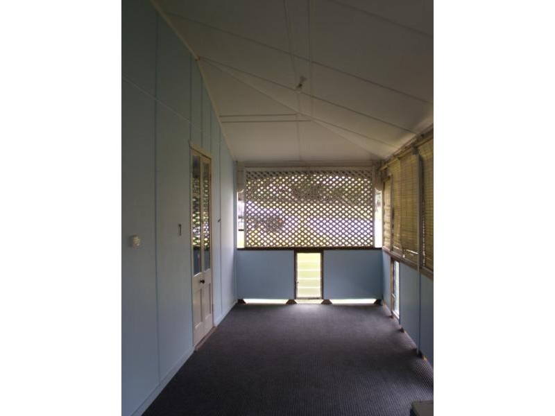 77 Cambridge Street, Rockhampton QLD 4700