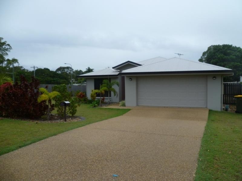 1 John Oxley Drive, Gracemere QLD 4702