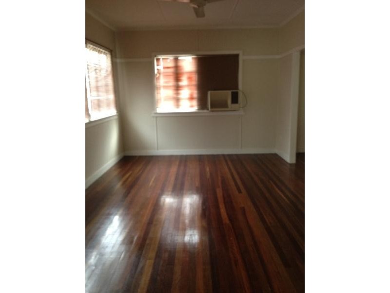 37 Underwood Street, Park Avenue QLD 4701