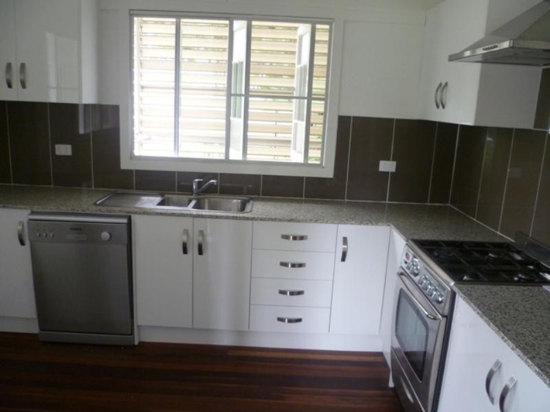 24 Millroy Street, Wandal QLD 4700