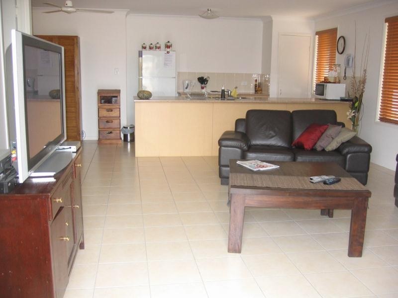 9 Hamilton Avenue, Wandal QLD 4700