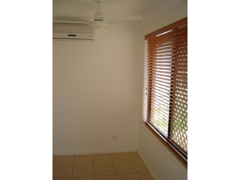 9 Hamilton Avenue, Wandal QLD 4700