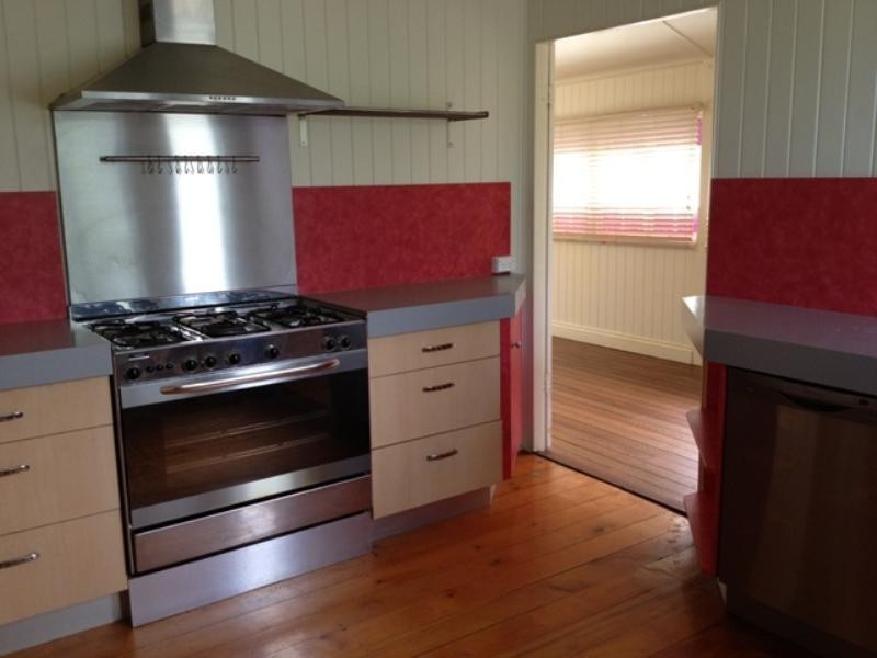 73 Albert Street, The Range QLD 4700