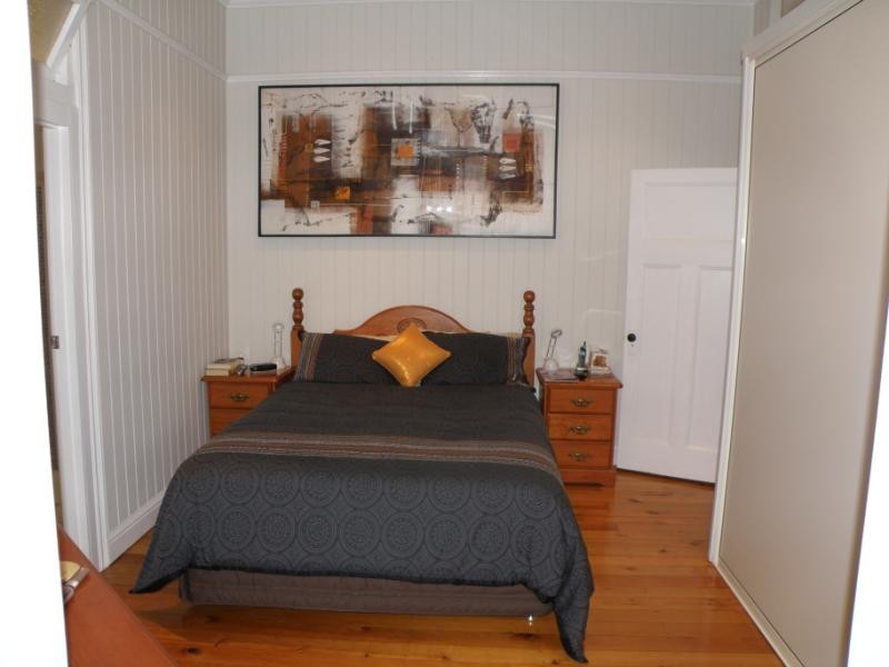 6 Kellow Street, The Range QLD 4700