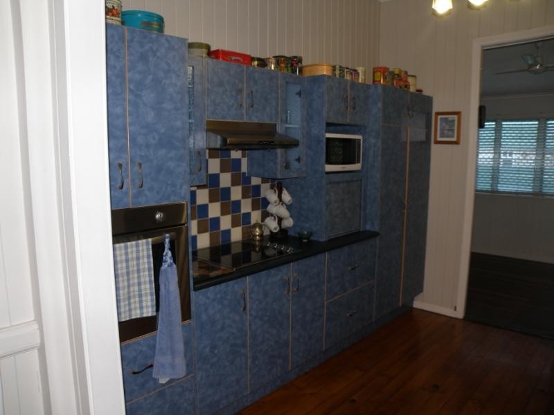 6 Kellow Street, The Range QLD 4700