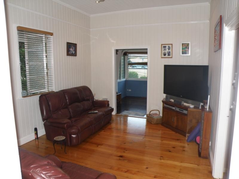 6 Kellow Street, The Range QLD 4700