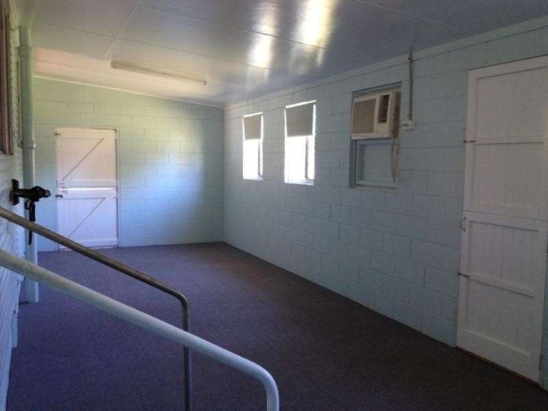 12 Churchill Street, Park Avenue QLD 4701