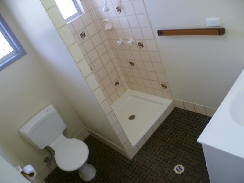 3/146 Dee Street, Koongal QLD 4701