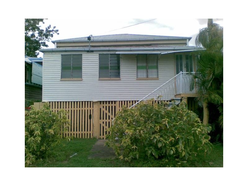 338 East Street, Depot Hill QLD 4700