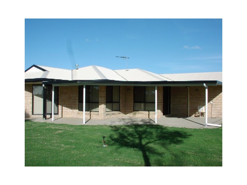 26 Gilmore Court, Gracemere QLD 4702