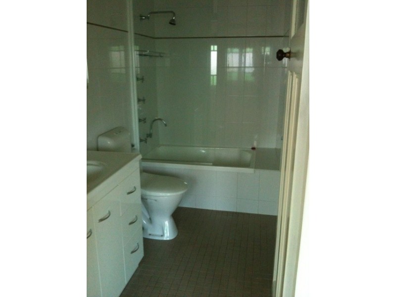 15 Jessie Street, Rockhampton QLD 4700 the real estate agency Leased