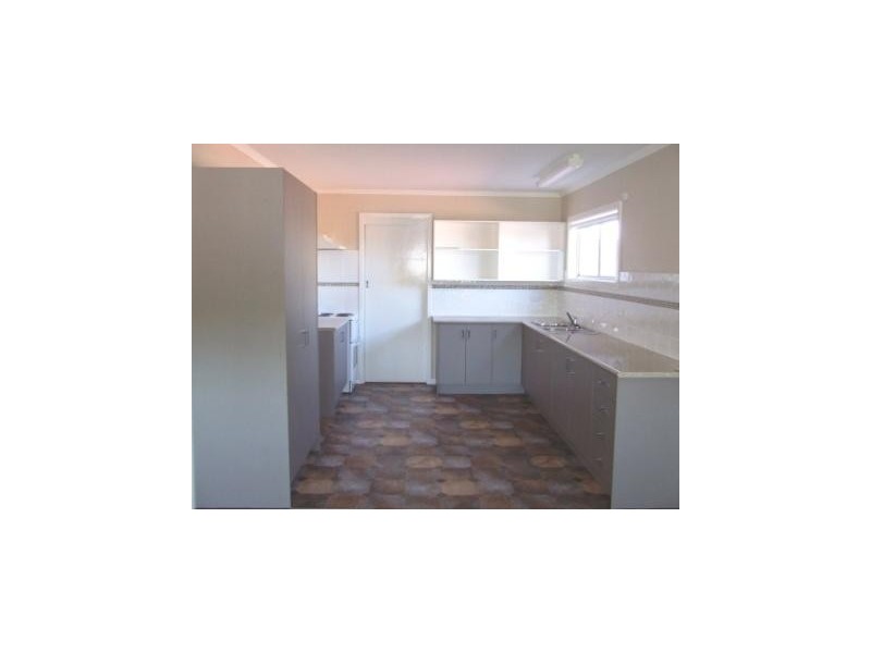 106 John Street, Singleton NSW 2330