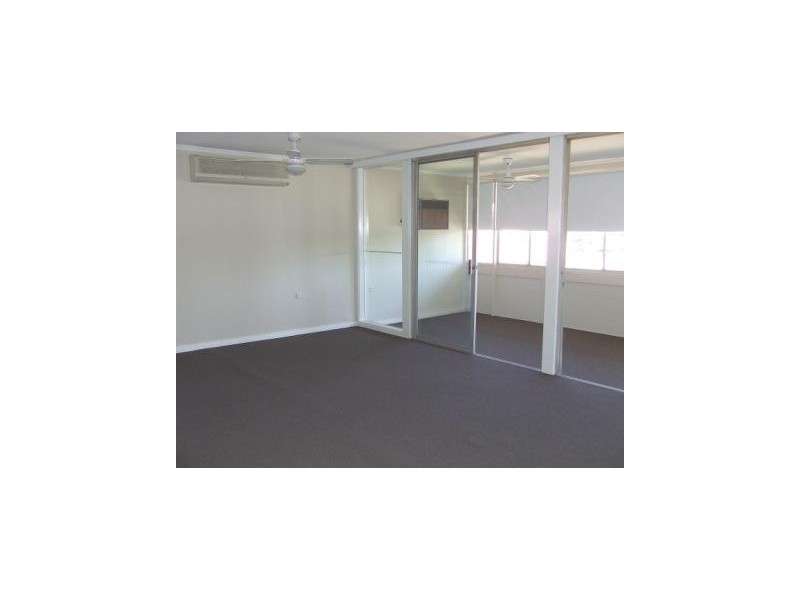 106 John Street, Singleton NSW 2330