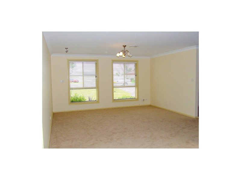 11 North Close, Singleton NSW 2330