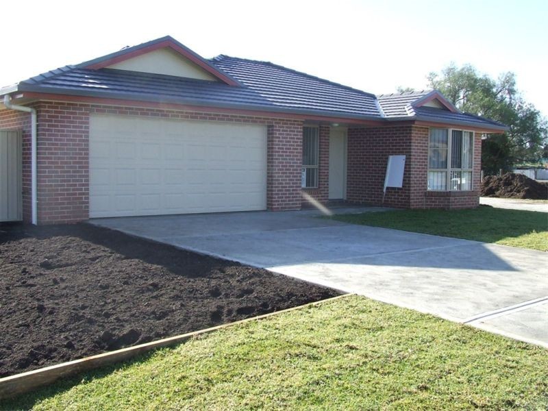 1/4 Wyndham Street, Greta NSW 2334