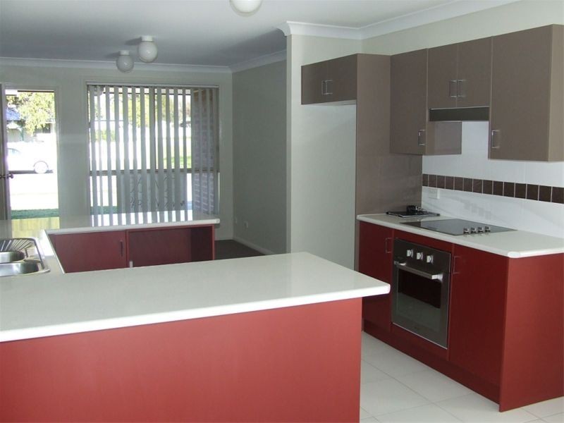 1/4 Wyndham Street, Greta NSW 2334