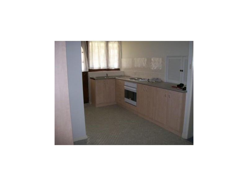 77 Lawson Ave, Singleton NSW 2330