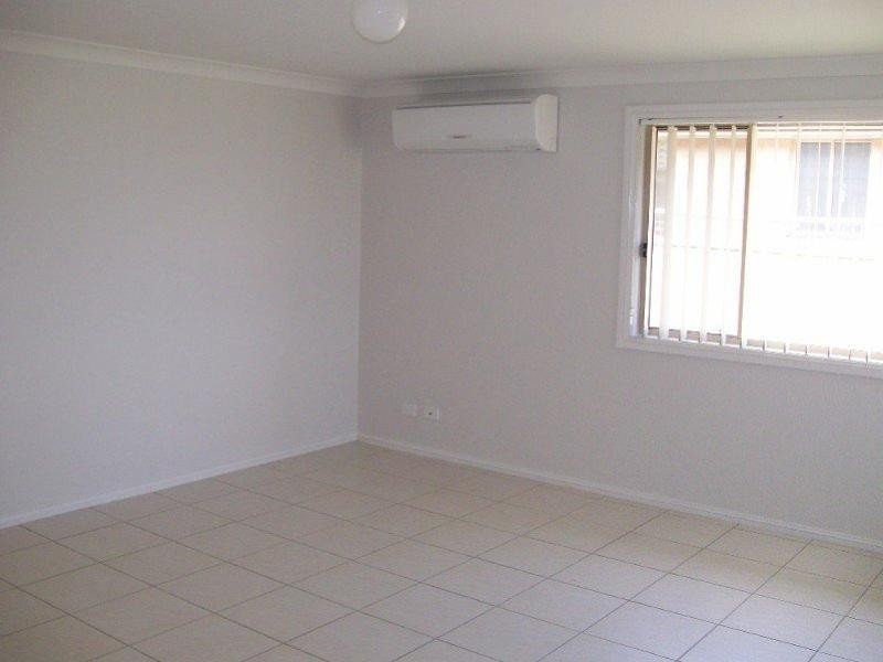 2/10 Pioneer Road, Singleton NSW 2330