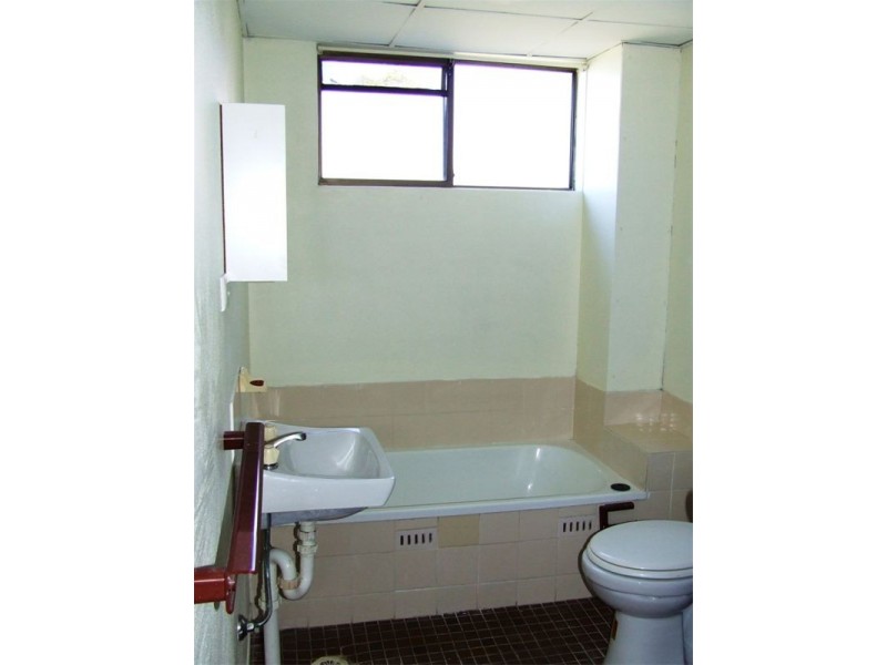 7/82 Blaxland Avenue, Singleton NSW 2330