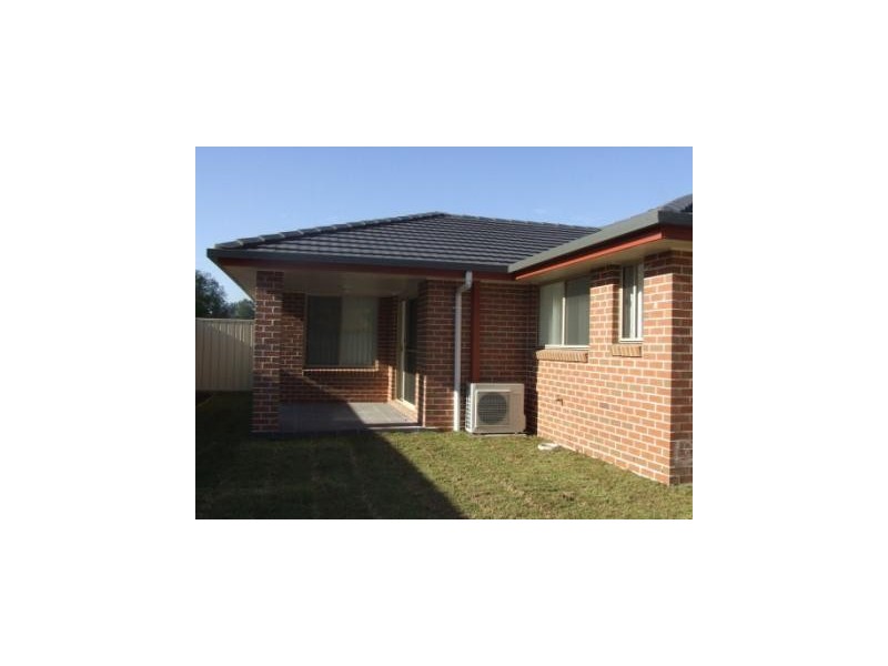 1/4 Wyndham Street, Singleton NSW 2330