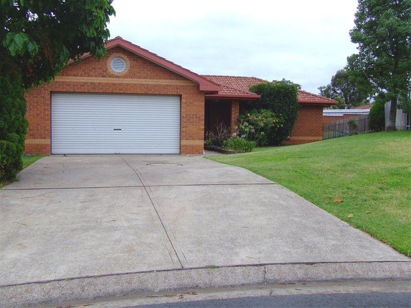 2 Cox Place, Singleton NSW 2330