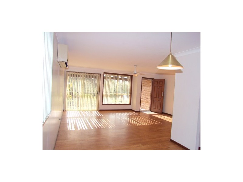 2 Wilmot Place, Singleton NSW 2330