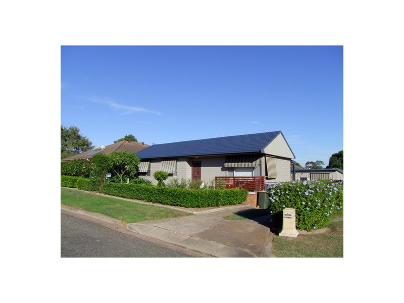 3 Woodward Avenue, Singleton NSW 2330