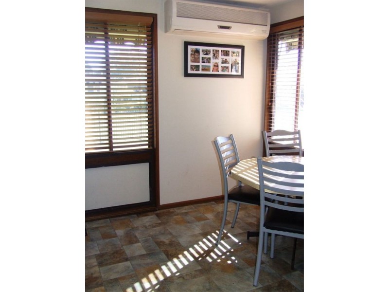 42 Orchard Avenue, Singleton NSW 2330